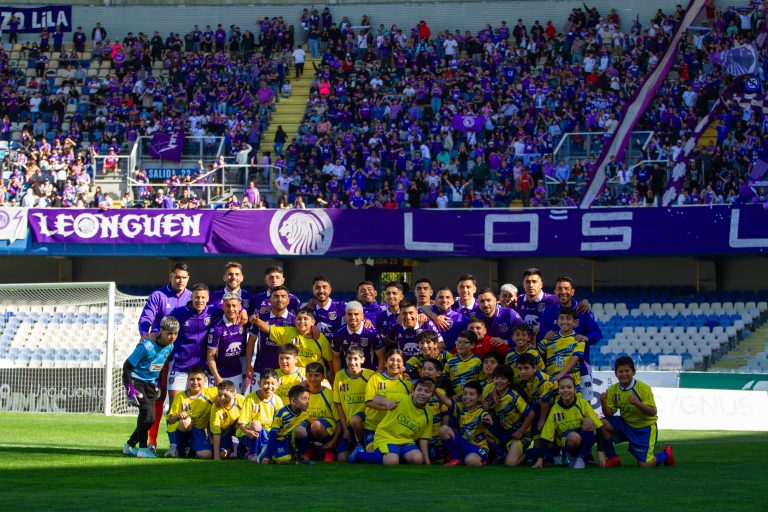 NIÑOS DE JUVENTUD ANDALIÉN INGRESARON A LA CANCHA DEL ESTER ROA