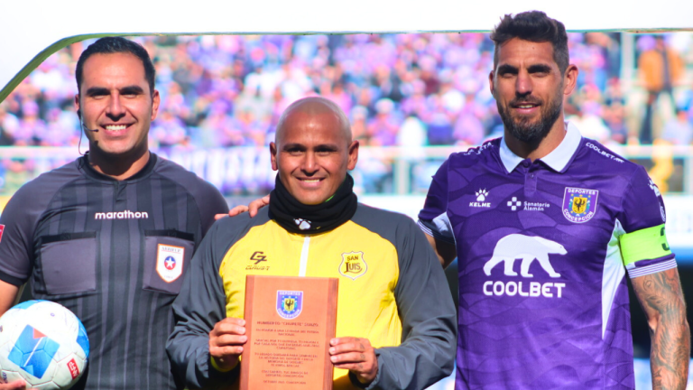 RENDIMOS EMOTIVO HOMENAJE A HUMBERTO “CHUPETE” SUAZO