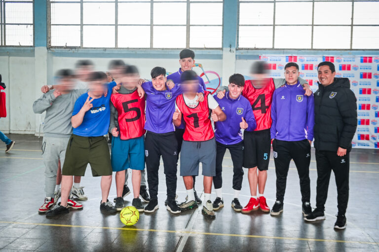 ACERCAMOS EL DEPORTE AL CENTRO DE REINSERCIÓN SOCIAL DE CORONEL