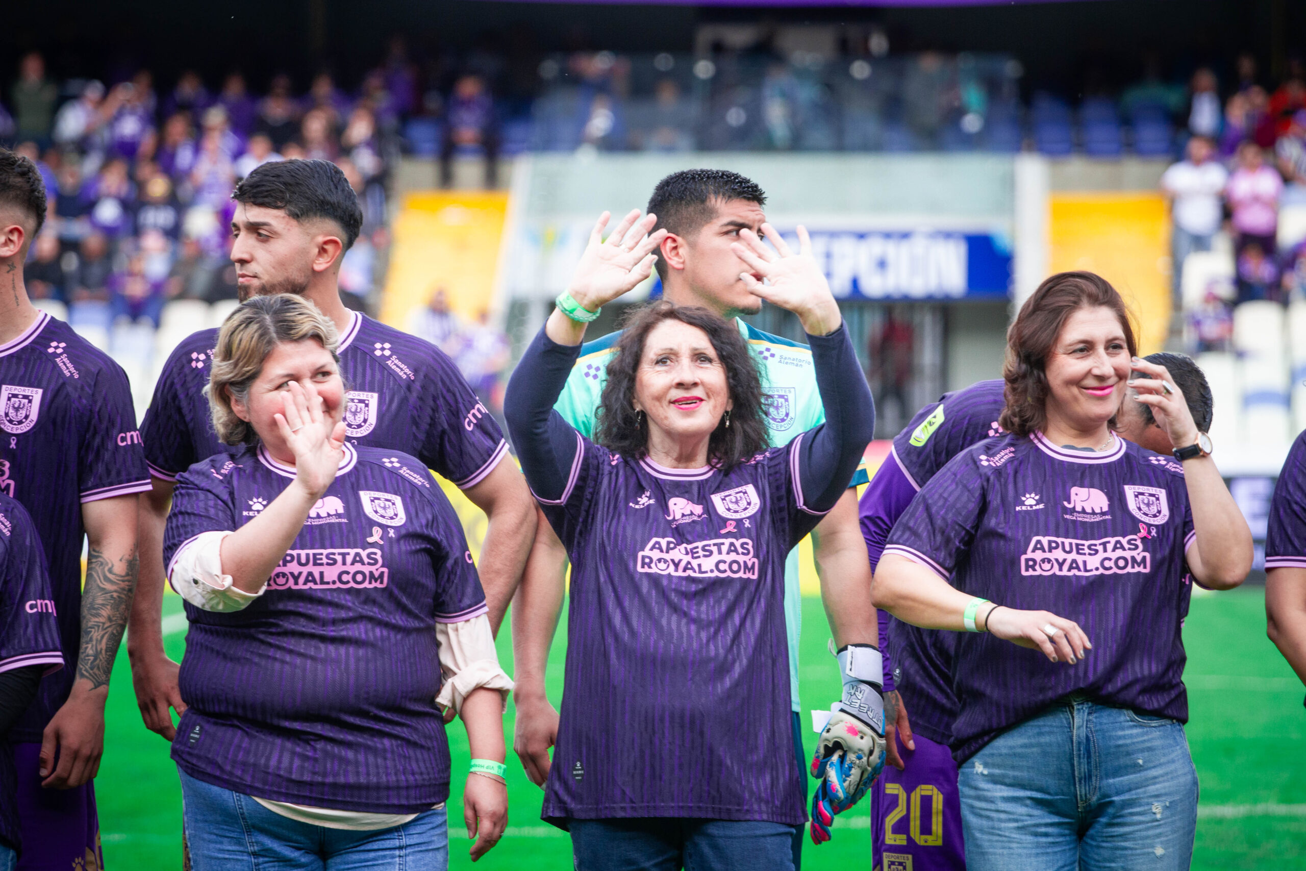 EL CONCE Y CORPORACIÓN YO MUJER UNIDOS CONTRA EL CÁNCER DE MAMA